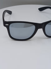 Load image into Gallery viewer, F-1 Black Woods Smoke